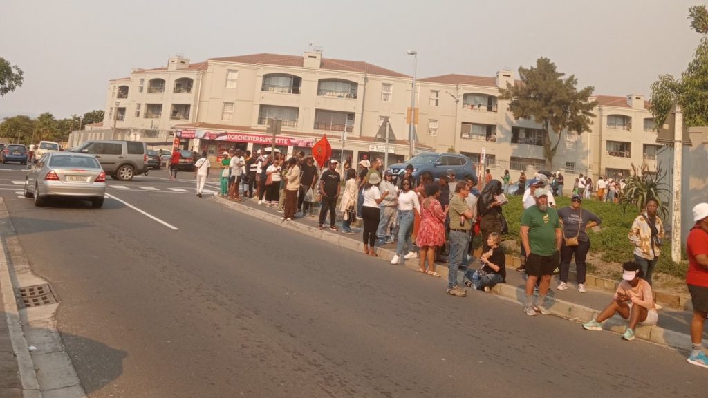 Voters outraged over disarray at Blouberg and Parklands polling stations