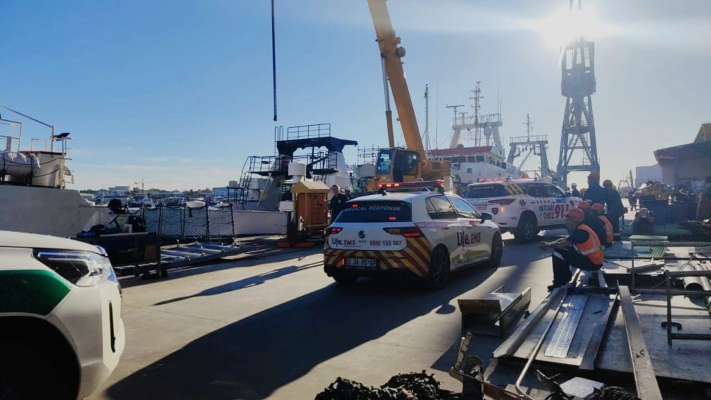 ‘Fatal accident’ leaves 1 dead, 5 injured at Table Bay Harbour