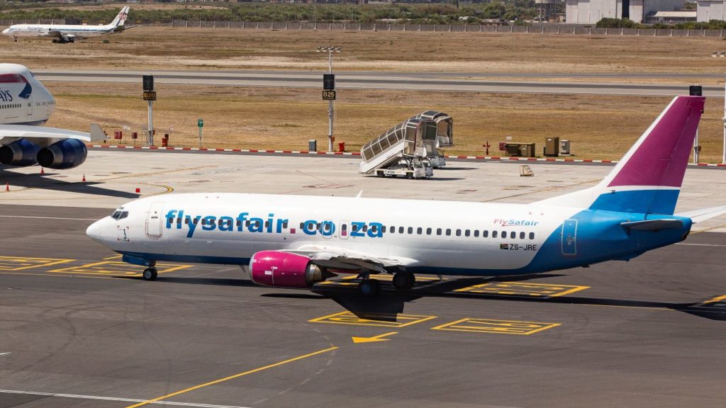 FlySafair flight grounded at Cape Town Airport after bomb threat