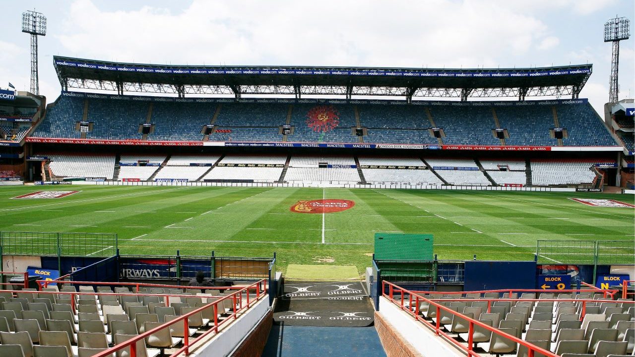 Deaf schoolgirl leads anthem in sign language at Loftus Versfeld