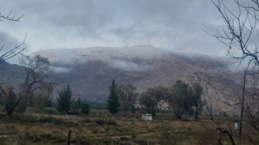 Western Cape cold front brings some snow to Matroosberg