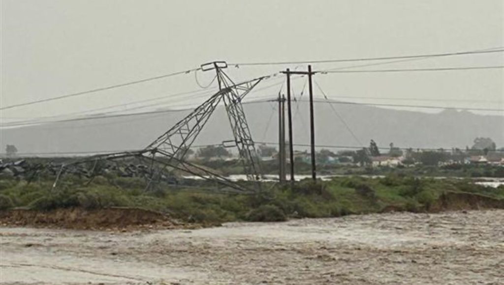 Eskom pylon in Worcester collapses after vandals strip parts