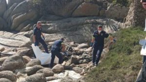 Body discovered between Clifton's third and fourth beaches