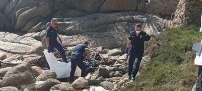 Body discovered between Clifton's third and fourth beaches