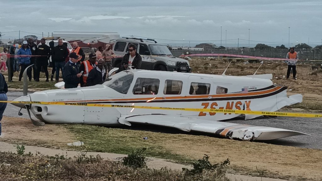 Touchdown trouble: Plane vs pothole in the Eastern Cape